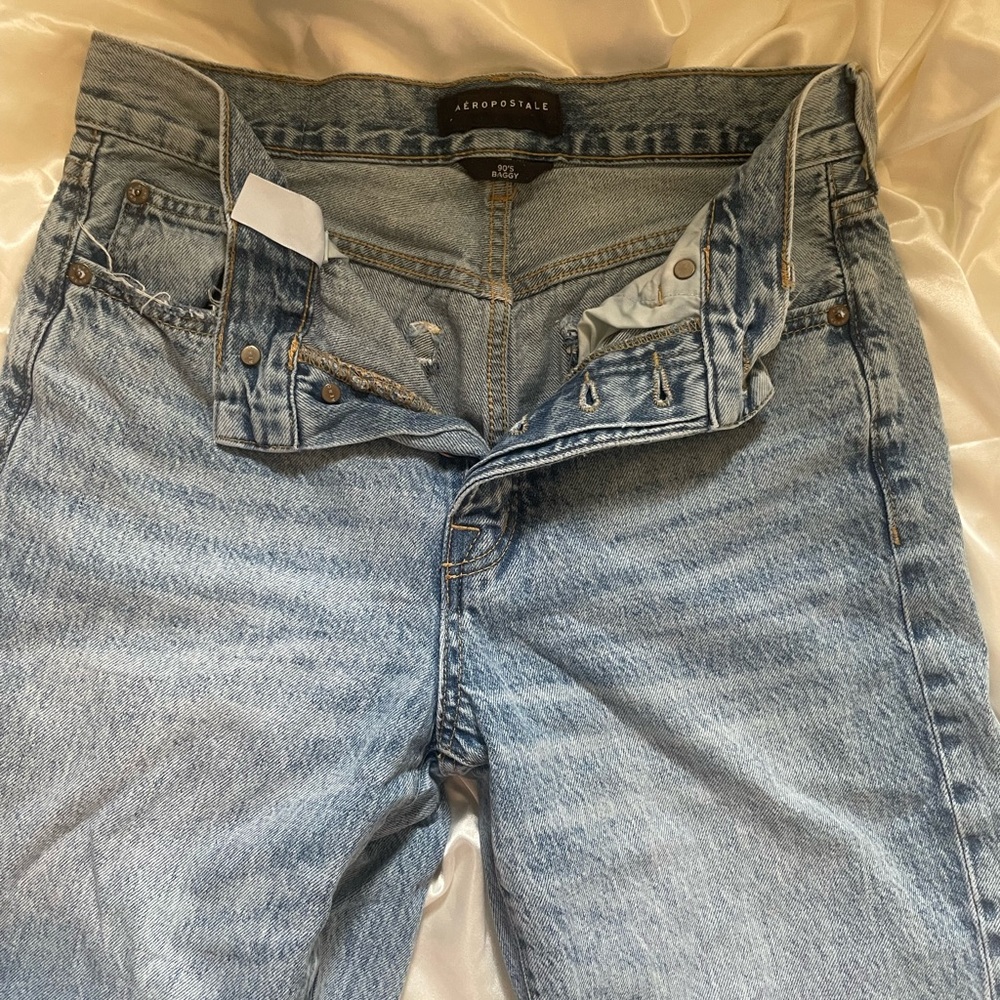 Aeropostale, 90’s baggy style size 4 regular